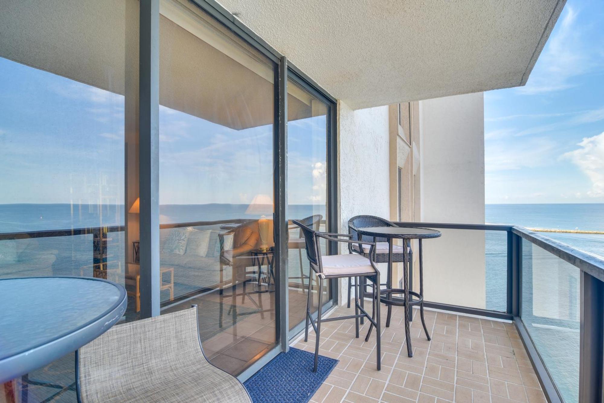 Oceanfront Condo With Balcony And Stunning Views! Clearwater Beach Εξωτερικό φωτογραφία